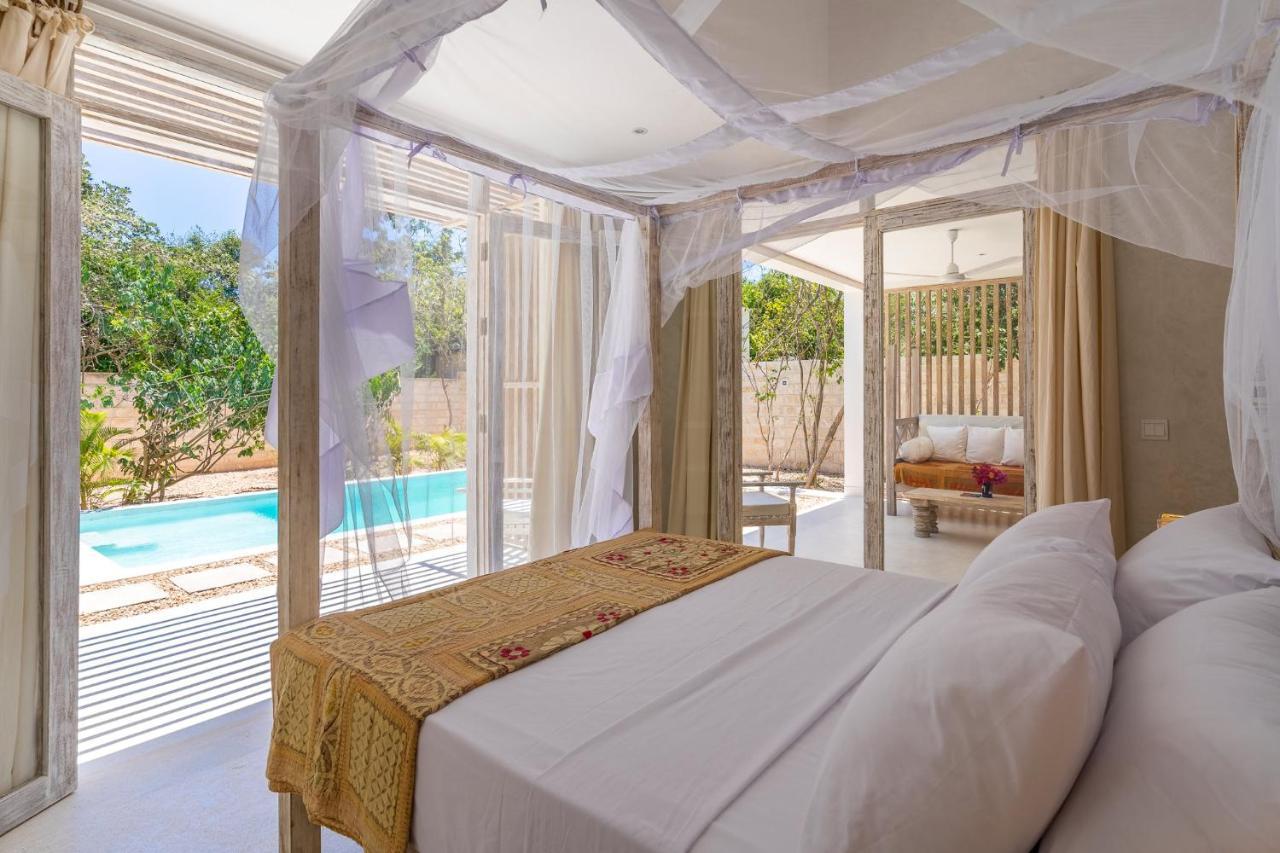 Saffron Villas เดียนีบีช ภายนอก รูปภาพ