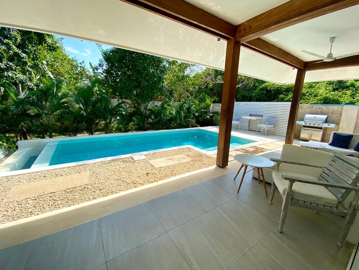 Saffron Villas เดียนีบีช ภายนอก รูปภาพ