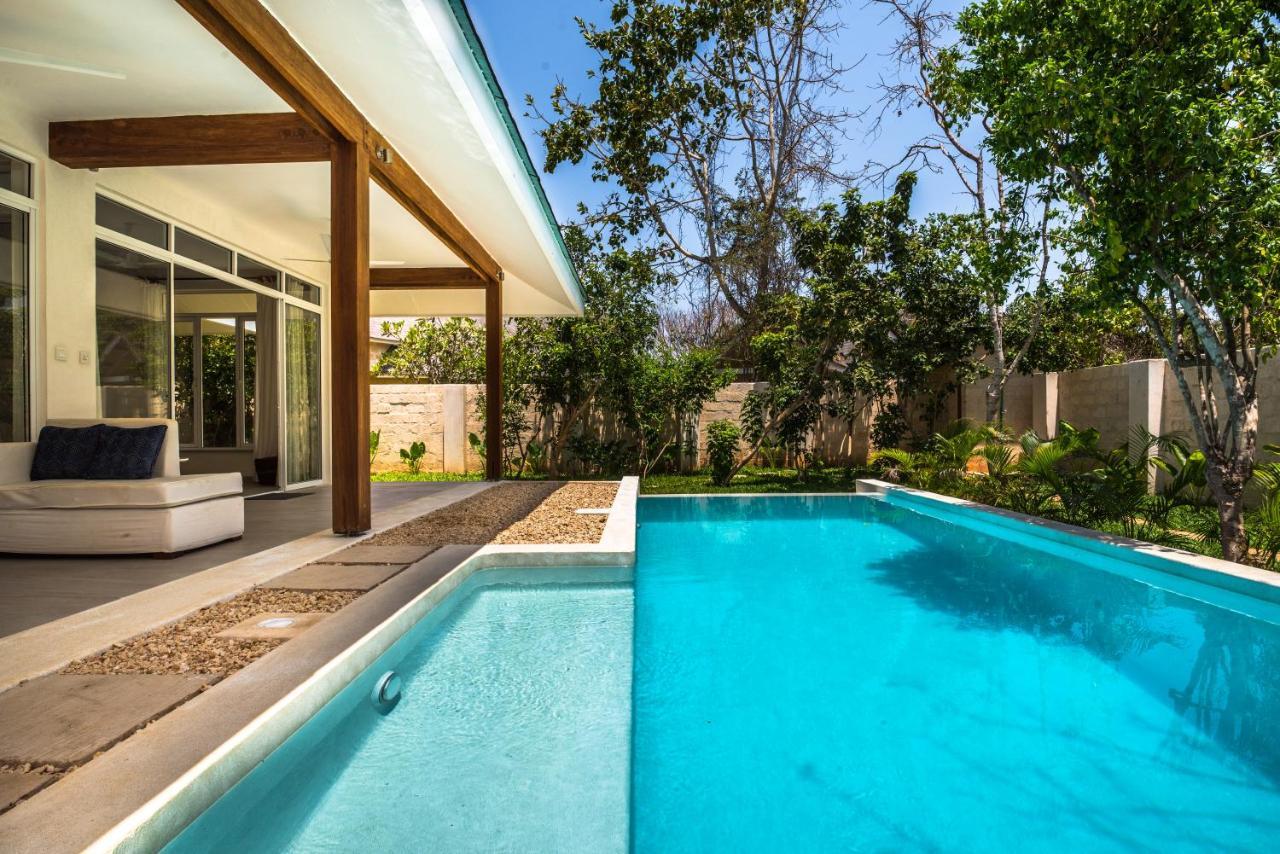 Saffron Villas เดียนีบีช ภายนอก รูปภาพ