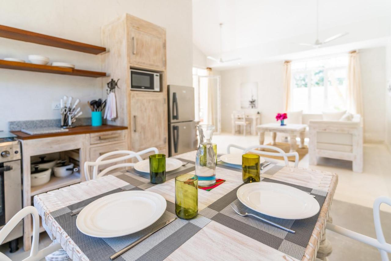 Saffron Villas เดียนีบีช ภายนอก รูปภาพ